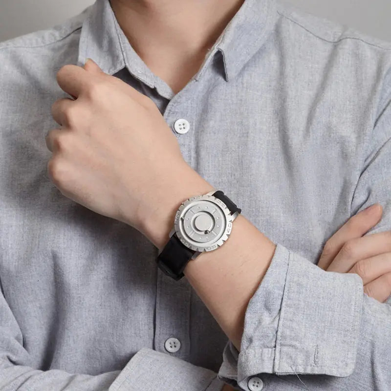 Logic Magnet Watch